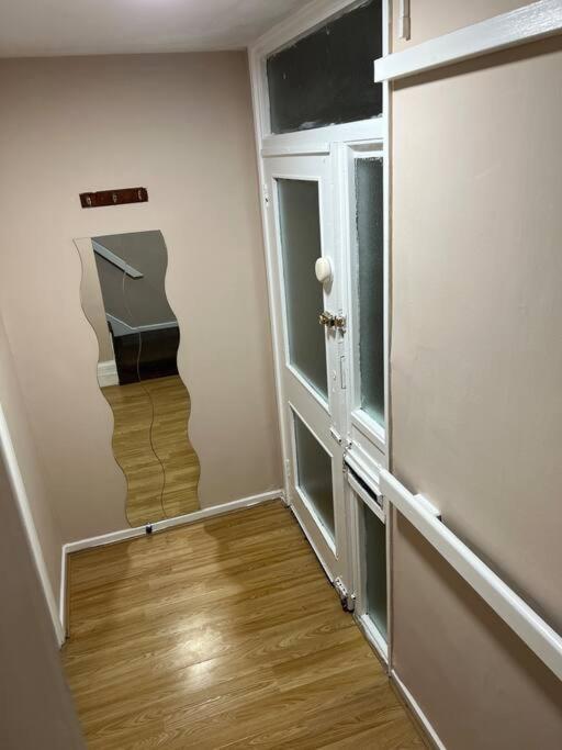 Апартаменты 016- 1 Bedroom Church Street F31 Лондон